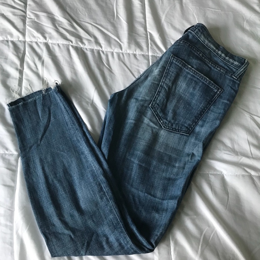 Current Elliott Distressed Knee Skinnies